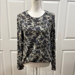 NIC+ZOE Elegant Animal Print Long Sleeve Top Size Small